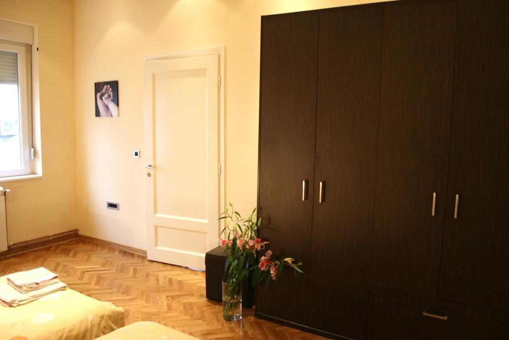 Belgrade Stay Apartments Bilik gambar